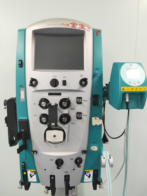 我是一台血液透析机